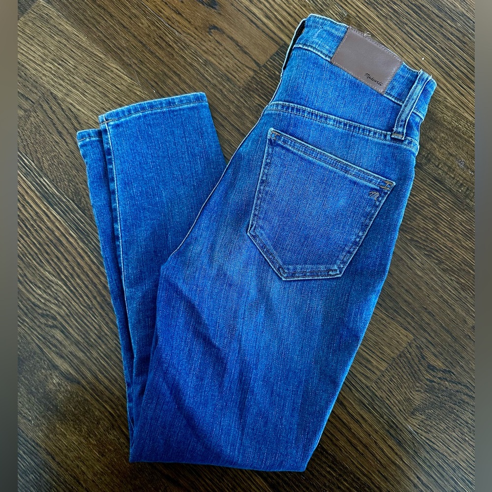Madewell Women's High-Rise Curvy Skinny Crop Jeans in Medium Wash